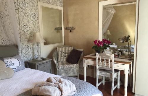 Muckleneuk House | Waterhouse Guest Lodge in Muckleneuk
