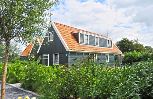 West-Graftdijk House | Waterland 10 by Interhome