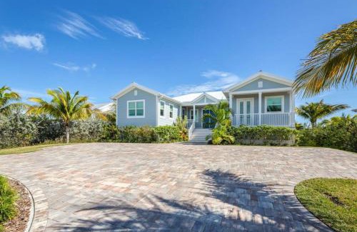 Key West House | Waterlane House -Pool & Boat Dock
