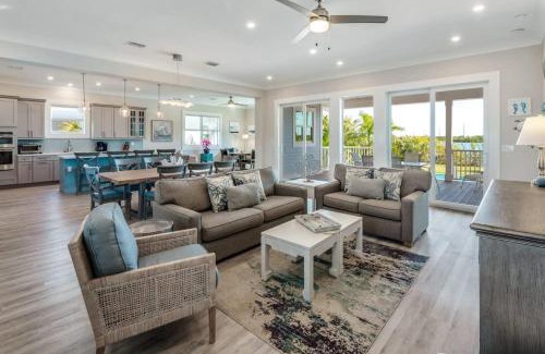 Key West House | Waterlane House -Pool & Boat Dock