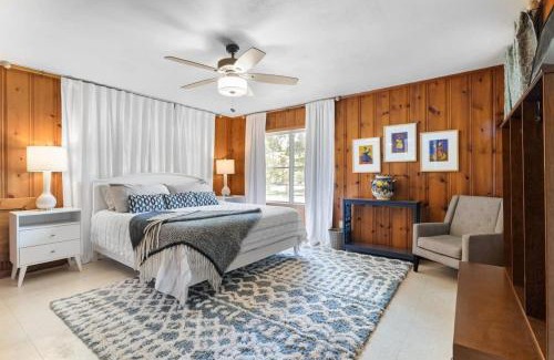 Wimberley House | Waterlily Creekside Getaway