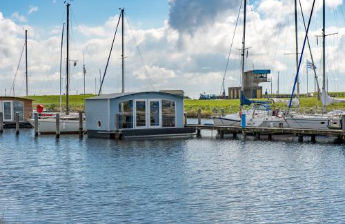 Wilhelminadorp Boat Rental | Waterlodge