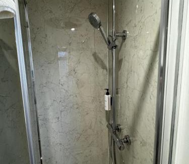 Chard Hotel | Watermead House