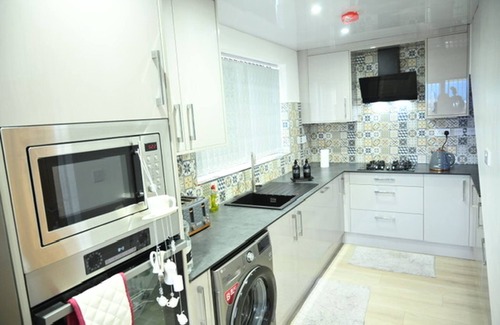 Birstall House | Watermead Retreat Bungalow in Birstall