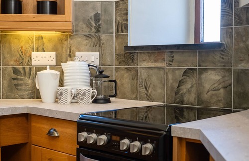 Watermouth Cottage | WATERMOUTH CASTLE, HARBOUR APARTMENT, pet friendly in Ilfracombe