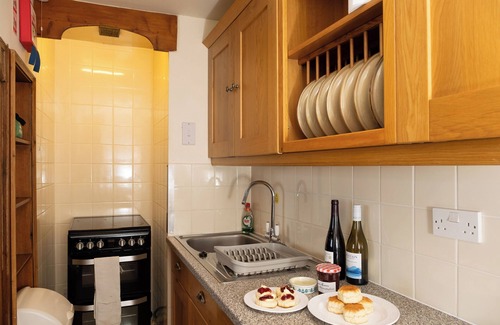 Watermouth Cottage | WATERMOUTH CASTLE, PENN-CURZON APARTMENT, pet friendly in Ilfracombe