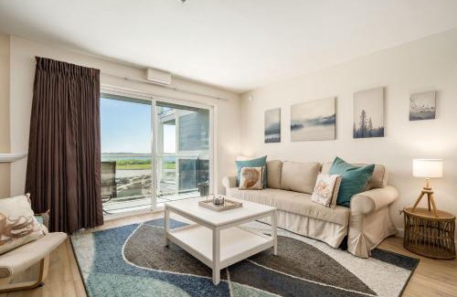 Lincoln City House | Waters Edge 103