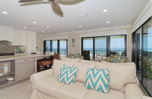 Holmes Beach Condo | Waters Edge 110N by Duncan Real Estate