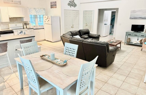 Great Exuma House | Waters Edge at The Cays