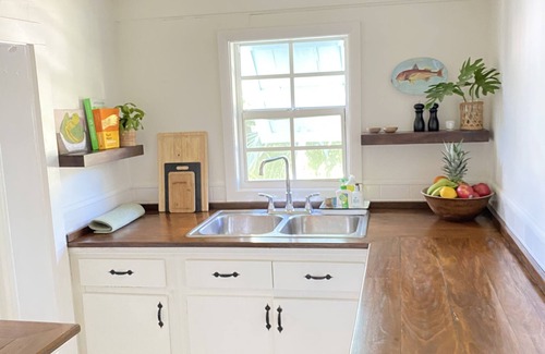 Dunmore Town Cottage | Waters Edge
