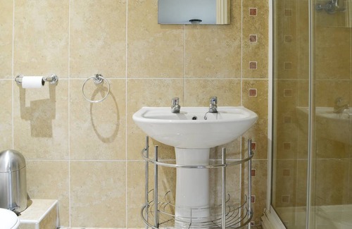 Pentney Cottage | Waters Edge