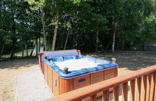 Pentney Cottage | Waters Edge