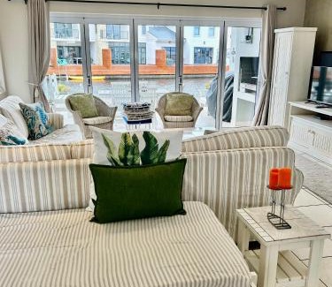 Marina Martinique Apartment | Waters Edge Guest House