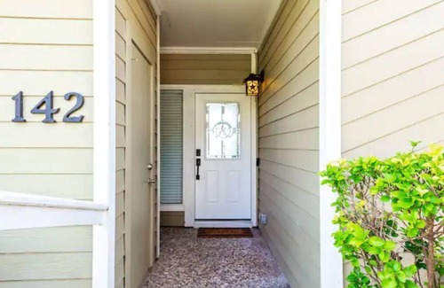 Montgomery House | Waters Edge hosted by The Martini Family