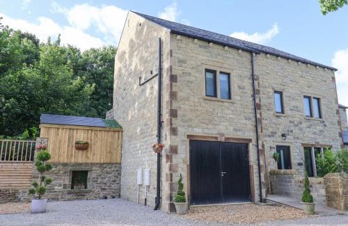 Gargrave House | Waters Edge Lock View