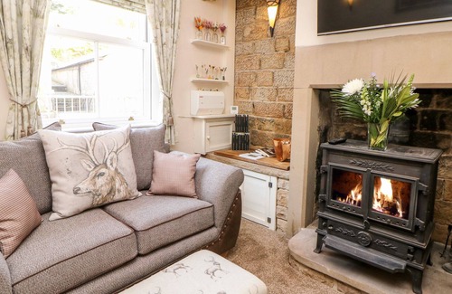 Bakewell Cottage | WATERS EDGE, pet friendly, character holiday cottage in Bakewell
