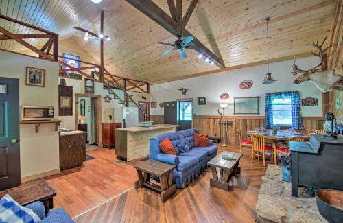 Taswell House | Waters Edge Retreat with Deck on Patoka Lake!