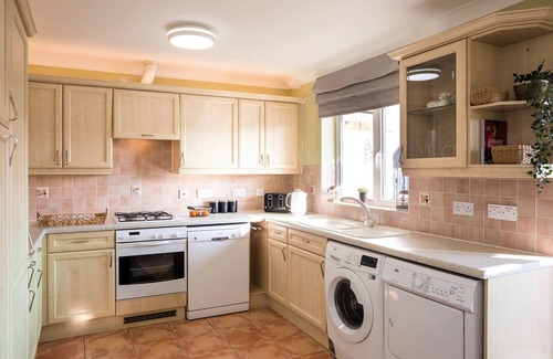 Eastbourne House | Waters Edge - stylish house with glorious marina views