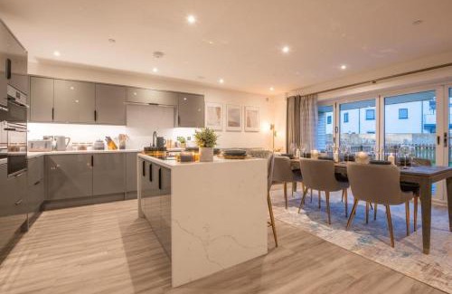 Llansanffraid Glan Conwy House | Waters Edge - Conwy Estuary