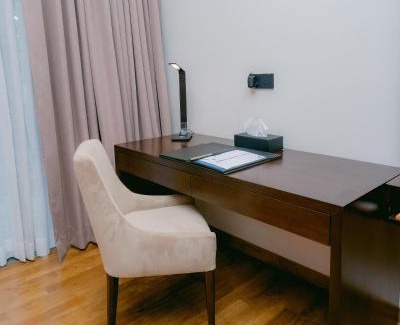 Battaramulla Hotel | Waters Edge Hotel