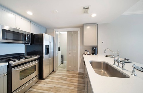 Fort Walton Beach Condo | Waterscape A625 ~ Top Floor 2BR ~ Partial Gulf View ~ Beach Service