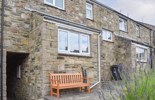 Gayle House | Watersedge