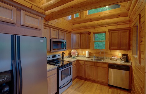 Bryson City Cabin | Watershed 7 - Ideal for Couples' Retreat or Family Gathering