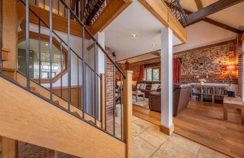 Fakenham House | Waterside Barn