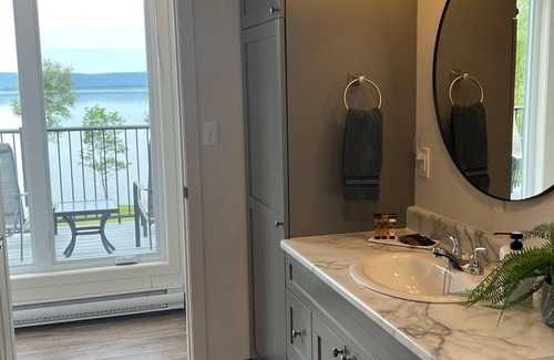 West Bay House | Waterside Cottage 2 - Right on the tranquil waters of the Bras d'Or Lake