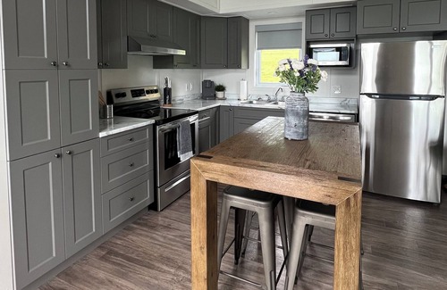 West Bay House | Waterside Cottage 2 - Right on the tranquil waters of the Bras d'Or Lake