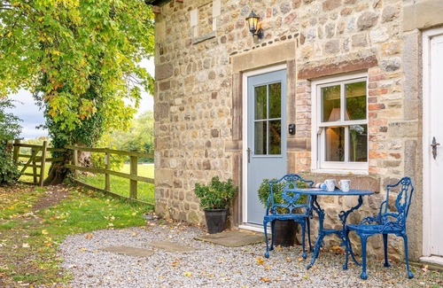 Markington Apartment | Waterside Cottage - Luxury Cottages