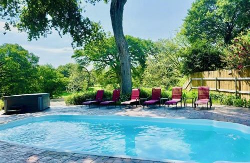 New Braunfels House | Waterside Haven
