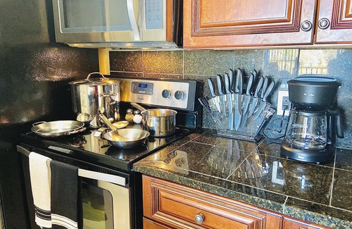 Walden on Lake Conroe Apartment | Waterside haven w/gorgeous sunsets! Walk to your boat. Long term stays welcome!