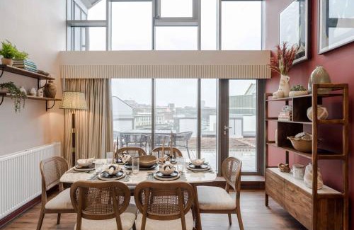 Bristol Floating Harbour Apartment | Waterside Living I Luxe Apartments
