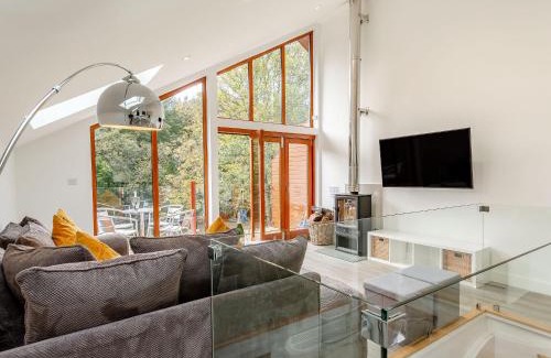 Rastrick House | Waterside Lodge Five -Uk38263