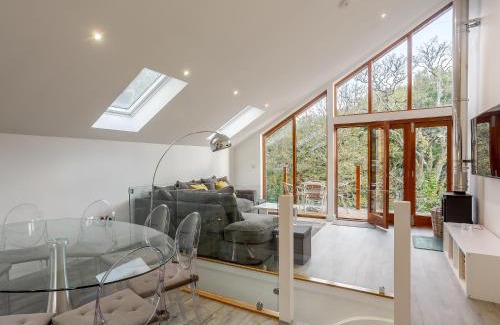Rastrick House | Waterside Lodge One - Uk33351