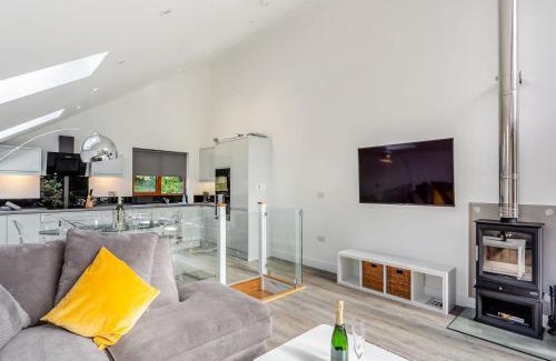 Rastrick House | Waterside Lodge Six - Uk38264