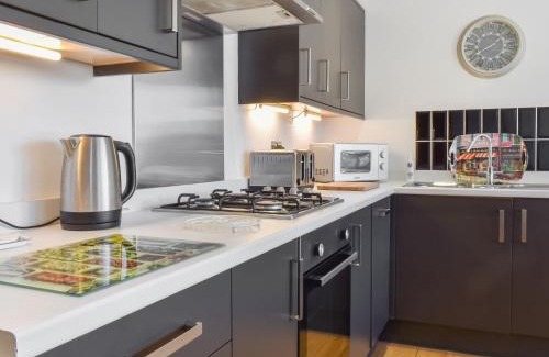 Tewitfield House | Waterside Retreat