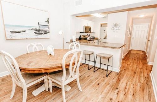 Waterside Village Condo | Waterside Unit 107 Poolside Condo