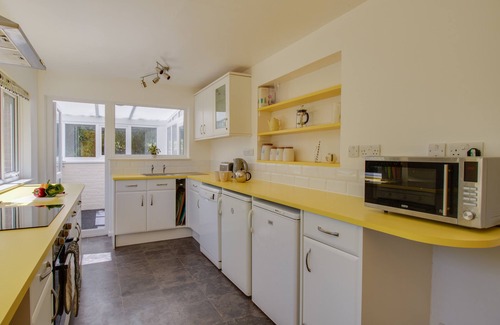 Osmington Mills Cottage | WATERSON, pet friendly, with open fire in Osmington