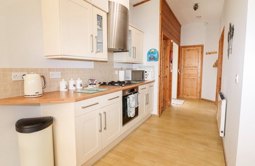 Rudyard Cottage | WATERSVIEW LODGE, pet friendly, character holiday cottage in Leek