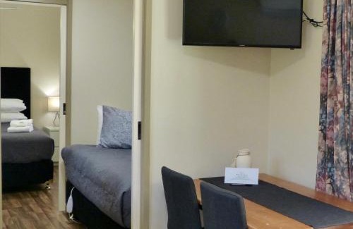 Upper Wakefield Cabin | Watervale Retreat