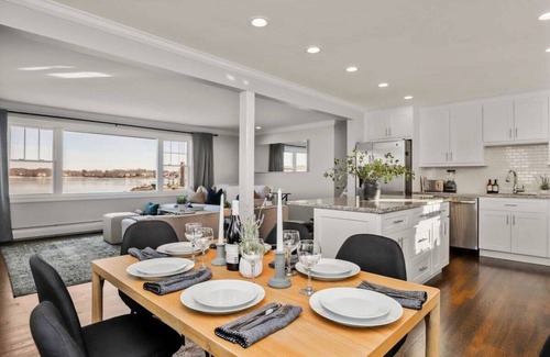 Cove - East Side - Shippan House | Waterview House Walking Distance from Cove Beach