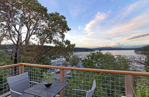Friday Harbor House | Waterview in Town! Cannery Inn - Hyak