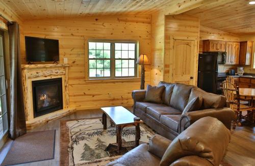 Millersburg Hotel | Waterview Lodge by Amish Country Lodging