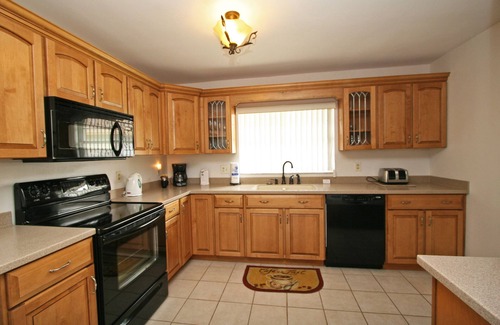 Indian Wells House | Waterview ,Private Pool, Family Friendly, Spacious and Relaxing