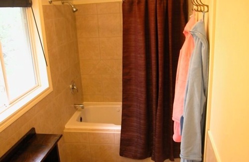 Pictou Bed & Breakfast | Waterview Rooms
