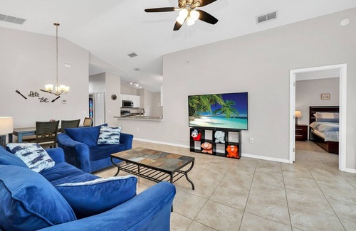 Clear Creek House | Waterview Villa with Private Pool/Spa - Free Pool/Spa Heat for a Limited Time!
