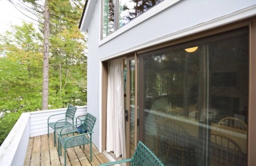 Waterville Valley Condo | Waterville Valley Vacation Condo close to Town Square and Free Shuttle to Ski Area! (SS6V)