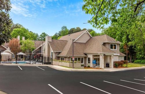 Sandy Springs Hotel | WaterWalk Extended Stay by Wyndham Atlanta Perimeter